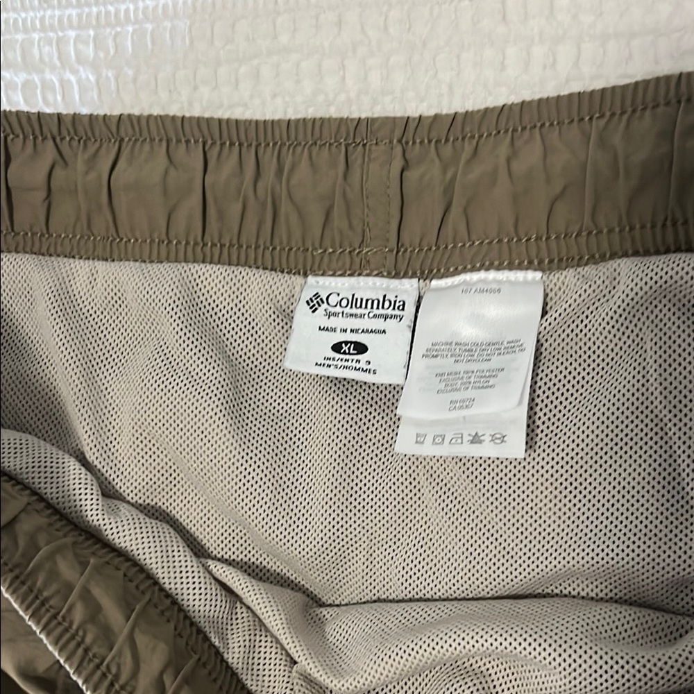 Columbia Men's Brown Casual Shorts - Picture 7 of 9